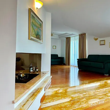 Elimar & Pool 4* Crotone