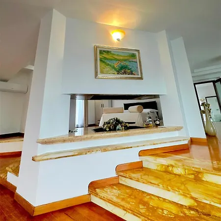 Elimar & Pool Bed & Breakfast