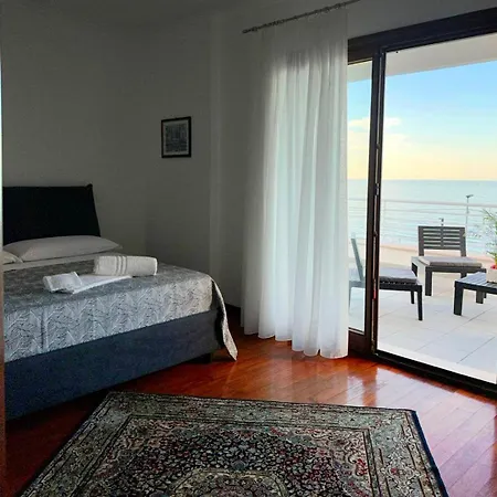 Elimar & Pool Nocleg ze śniadaniem Crotone