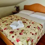 Elimar & Pool Bed & Breakfast 4*