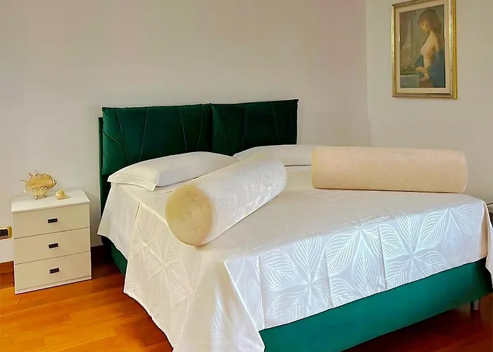 Alojamento de Acomodação e Pequeno-almoço Elimar & Pool 4*