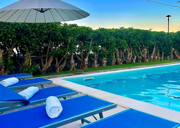 Elimar & Pool לינה וארוחת בוקר